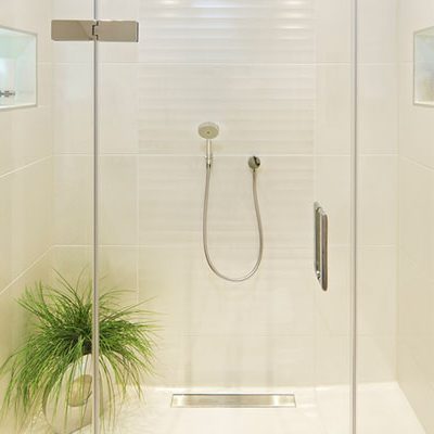 Why You Should Choose Shower Doors Over Shower Curtains for Your Build or Remodel